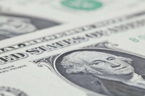 Dollar Kanten aus Höchstständen vor der Veröffentlichung von Fed Minuten von Investing.com