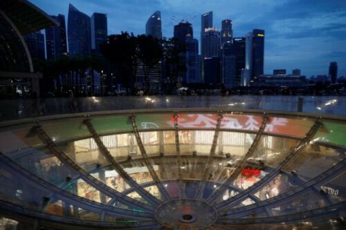 Singapore ulepszenia 2021 PKB Outlook jako szczepienia zdobywają tempo Reuters