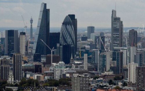 Britische Wirtschaft verlor mehr Schwung im August, PMI-Umfrage zeigt von Reuters