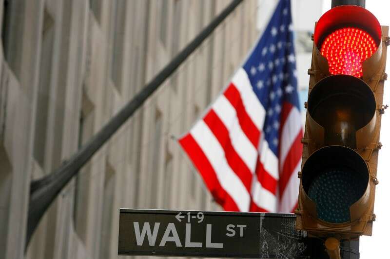 Wall Street otwiera się niżej po rozczarowaniu pracy; Dow Down 120 PTS przez Investing.com