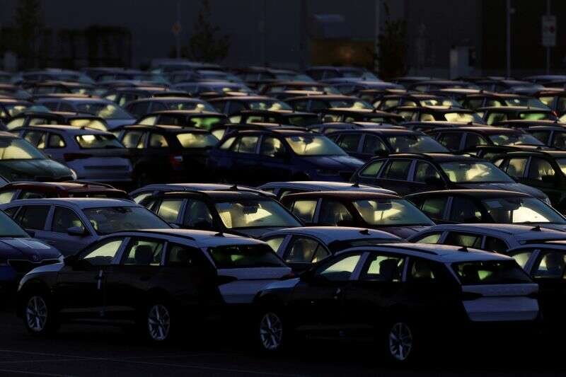 Tschechische Produktion rutscht für zweiten Monat im September auf schwächere Autoproduktion von Reuters