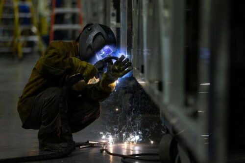 US-Fabrikaufträge im September unerwartet steigen von Reuters