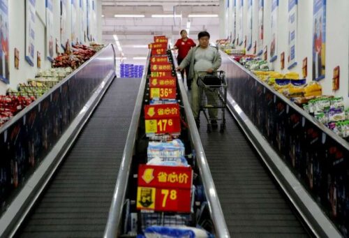 Fabryczna inflacja w Chinach widziała z szczytu w listopadzie Bloomberg