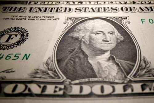 El dólar se debilita; Yen, franco suizo favorecido a medida que los temores de Omicron aumentan por Investing.com