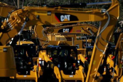 Caterpillar-Verkäufe steigen, warnt vom Randdruck von Reuters