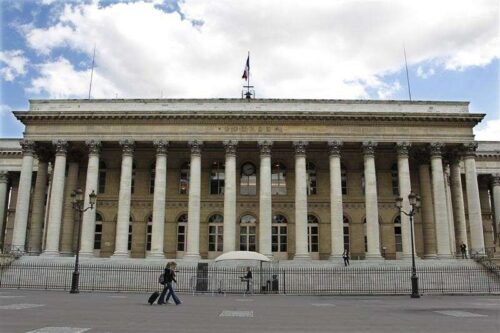 Frankreich-Aktien in der Nähe des Handels niedriger; CAC 40 runter 0,81% von investing.com