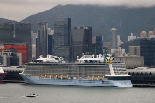 Royal Caribbean pausiert einige Kreuzfahrtunternehmen aufgrund von Omicron-Bedenken von Reuters
