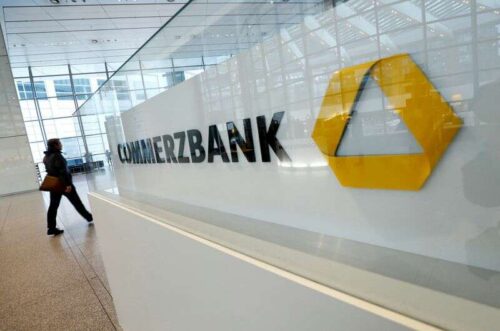 Commerzbank Q4 wurde von Reuters durch Bestimmungen auf der polnischen MBank-Einheit abgewogen