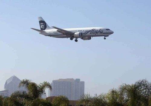 Ustedes Airlines cancelan más de 1,000 vuelos en el día antes de la víspera de Año Nuevo por Bloomberg