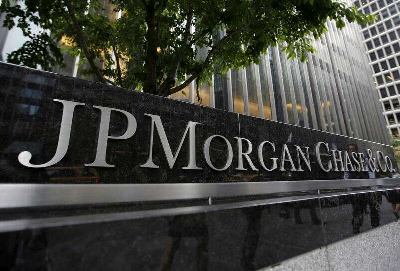 Goldman, JPMorgan Premio Bonos de parachoques para los mejores banqueros por Reuters
